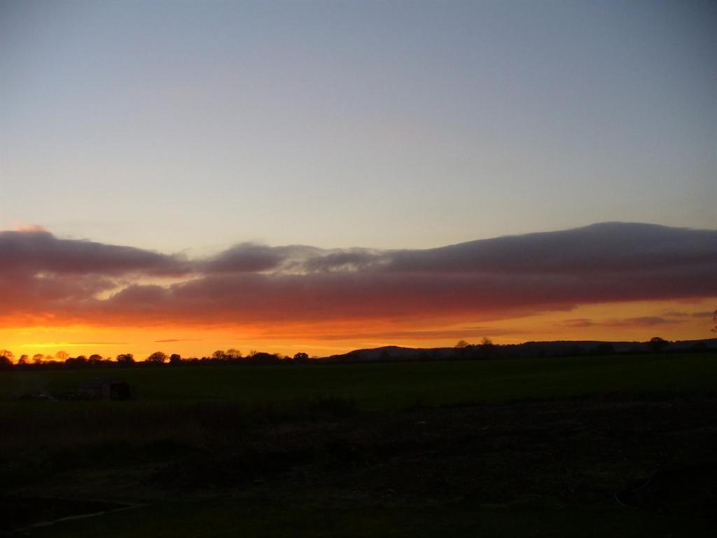 New Hall Farm Ellesmere Port Esterno foto